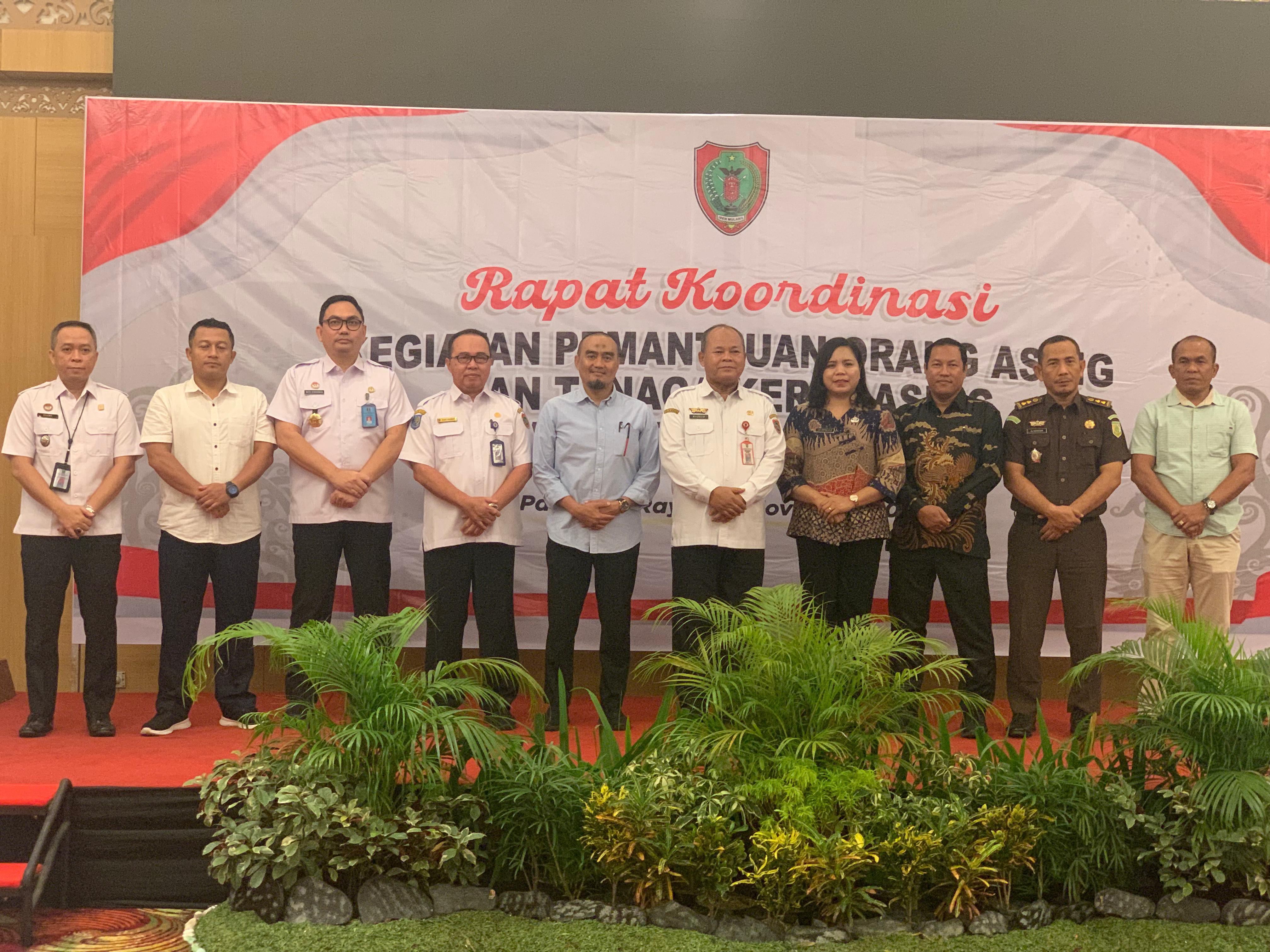 Imigrasi Sampit Hadiri Rapat Koordinasi Pemantauan Orang Asing dan Tenaga Kerja Asing di Kalimantan Tengah Tahun 2024