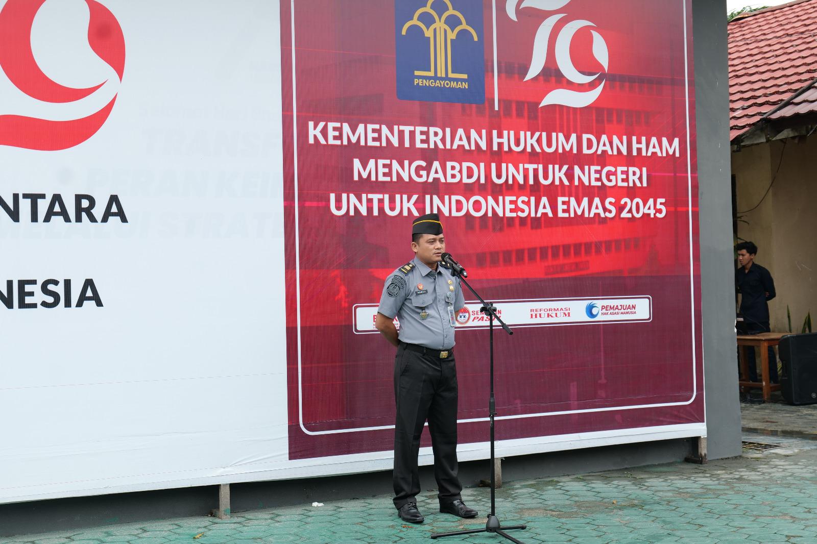Apel Pagi di Kantor Imigrasi Sampit Wujudkan Komitmen Bersama dalam Penguatan Zona Integritas Menuju Pelayanan Prima