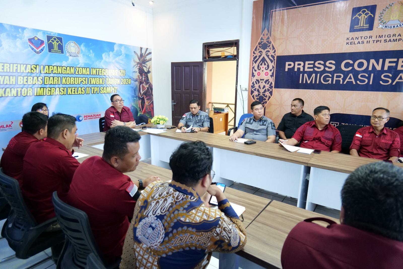 Kantor Imigrasi Sampit Adakan Rapat Persiapan untuk Menyukseskan Peringatan Hari Bhakti Imigrasi ke-75